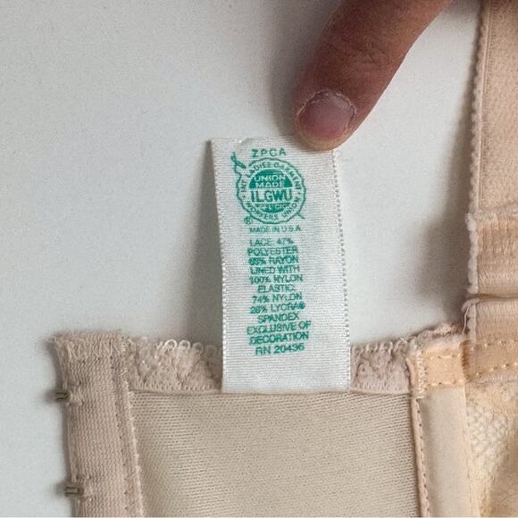 Carnival Vintage Deadstock Corset Peachy Nude Lace NWT 34D - Picture 9 of 9